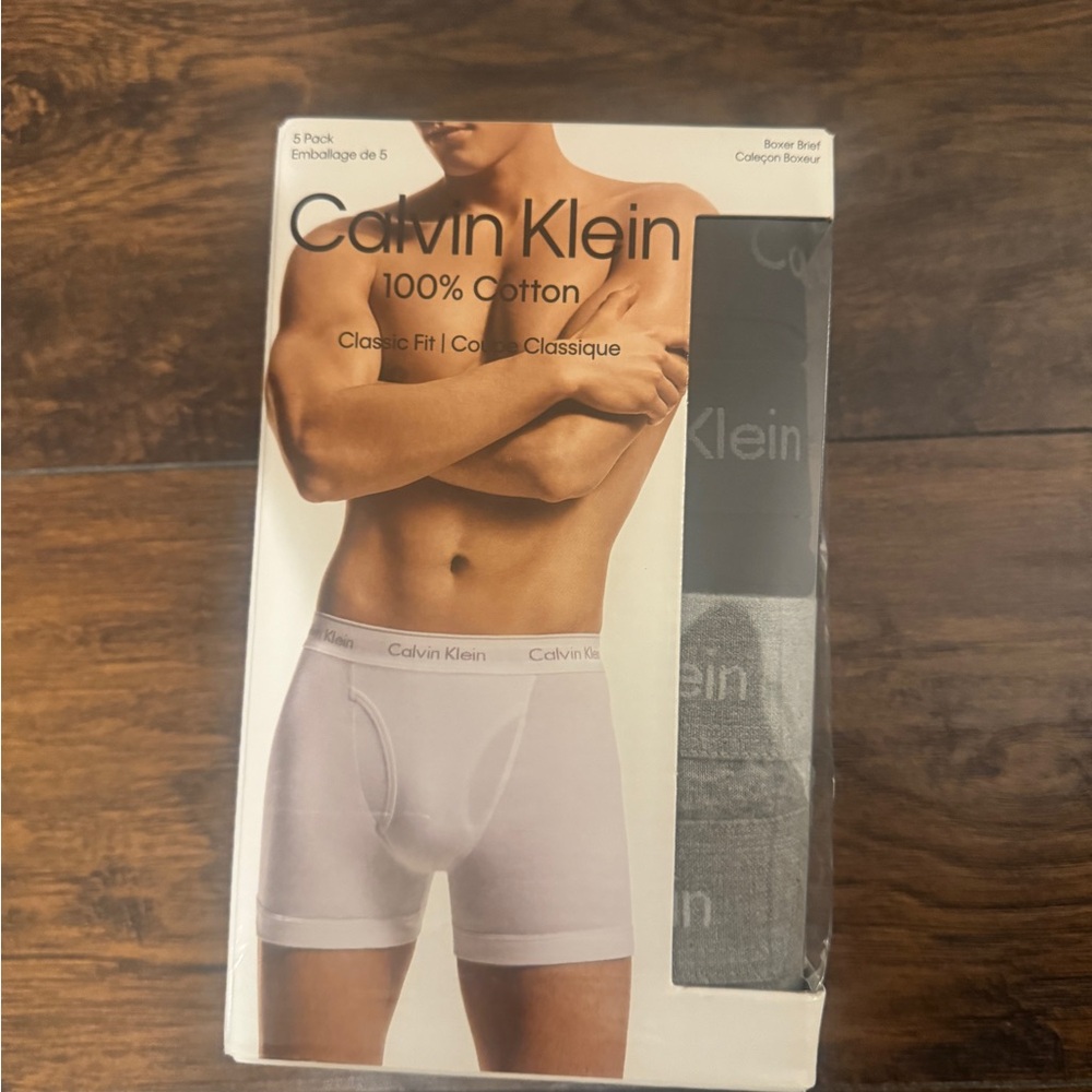 Calvin Klein Boxer Briefs 5-Pack - Black and Gray New With Tags
